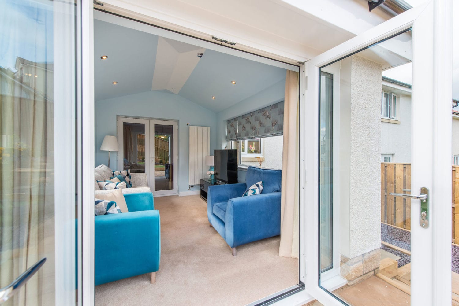 small garden room installation