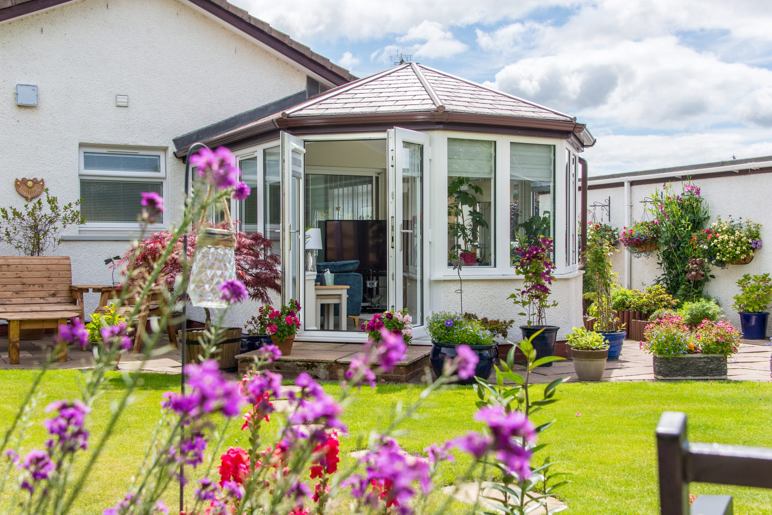 building modern conservatory